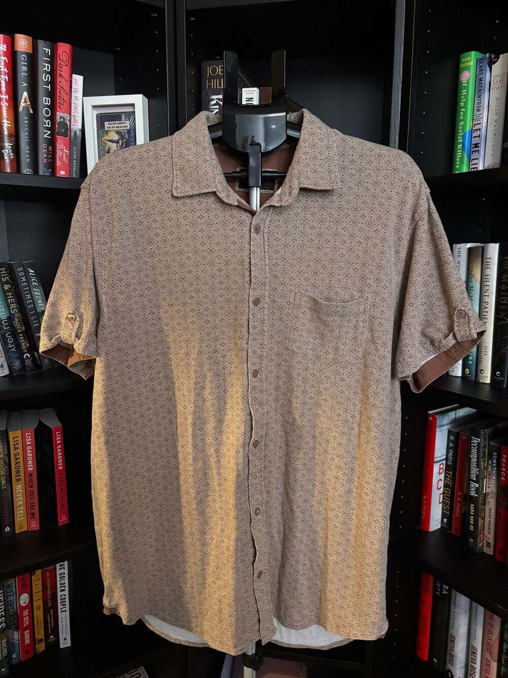 Abstract One Short Sleeve Button Down Shirt Size XL Brown Geometric